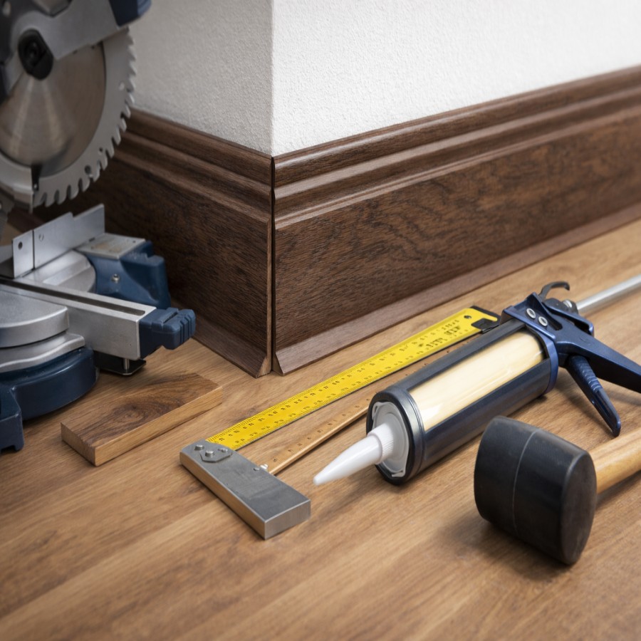 cómo instalar rodapiés